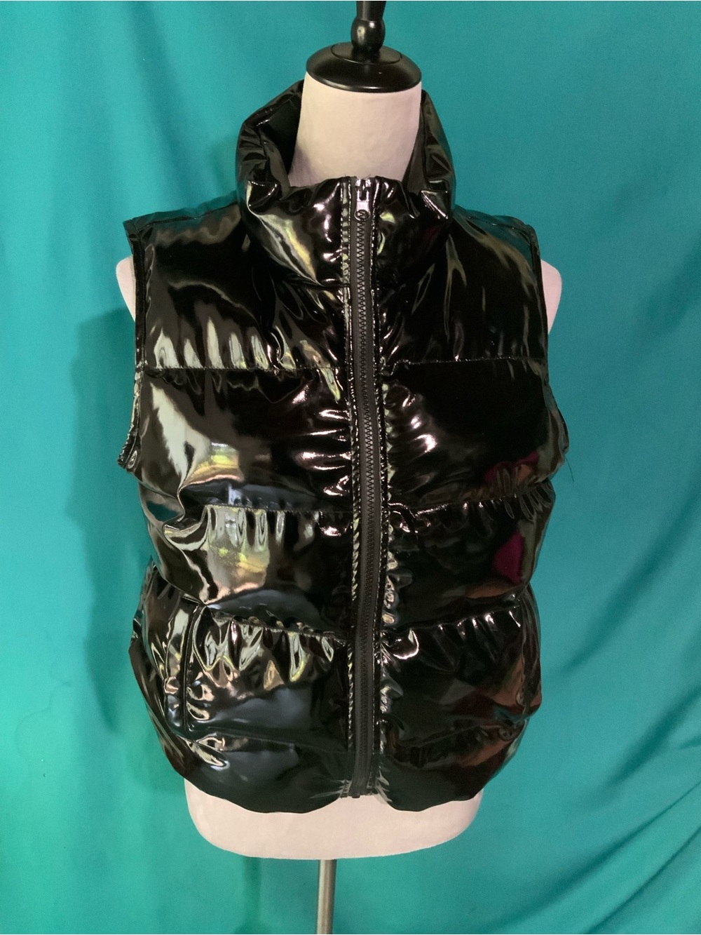 Steve Madden BB DAKOTA Women’s Black Shiny Puffer Vest